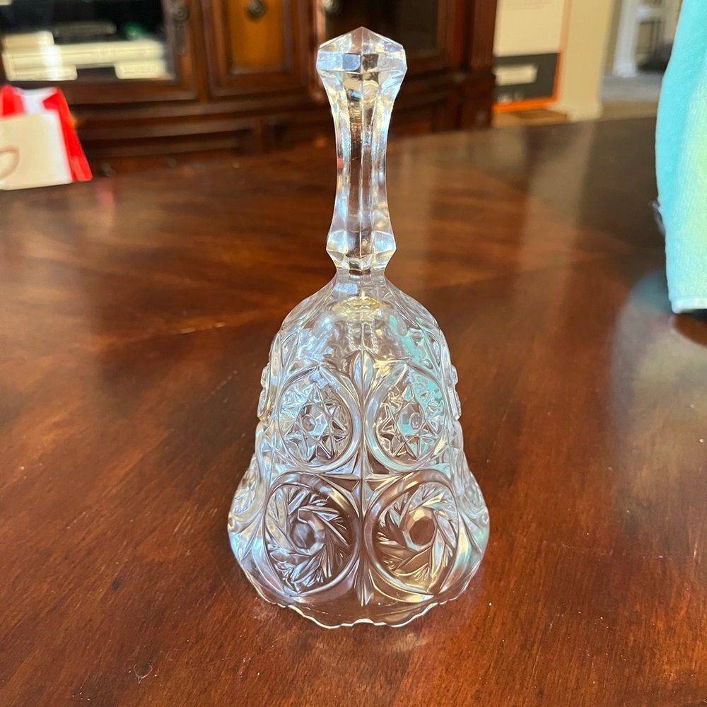 Elegant Crystal Bell